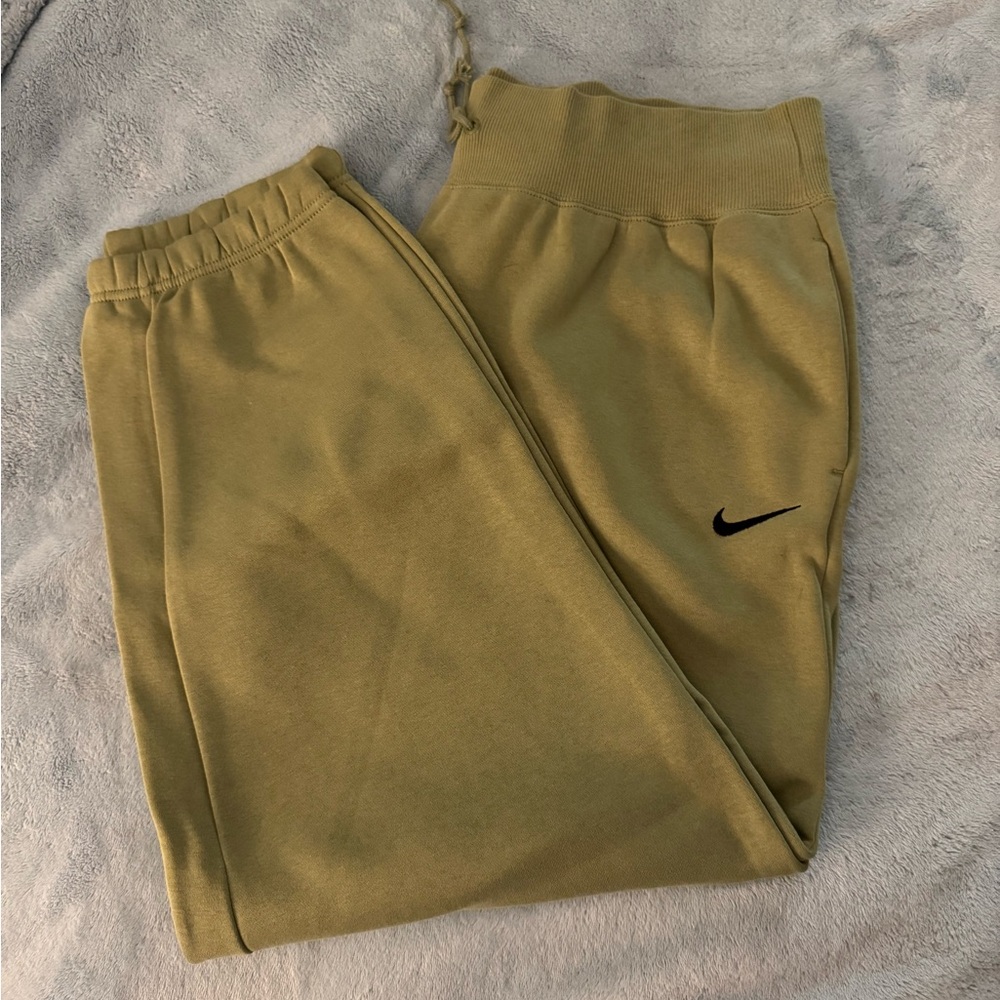 Nike Joggers